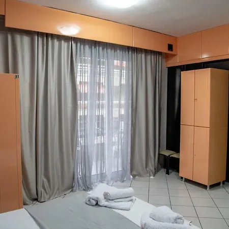 Christine's Downtown Apartament Kawala